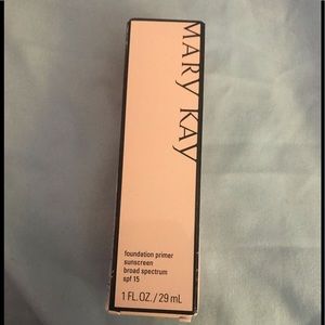 Mary Kay Foundation Primer Sunscreen SPF 15